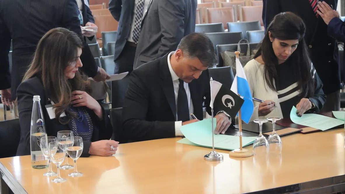 Agreement signing with Pakistani counterparts